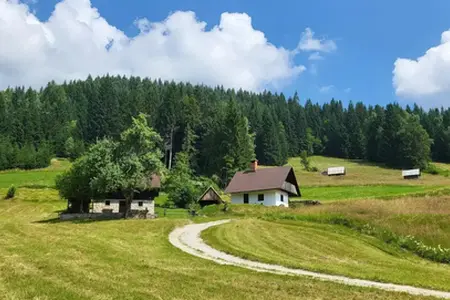 Călătorie pe autostrăzile din Slovenia: Descoperim obiectivele turistice