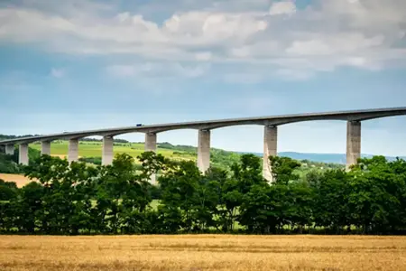Viniete pentru autostrăzile din Ungaria: Cum și de ce să cumpărăm?